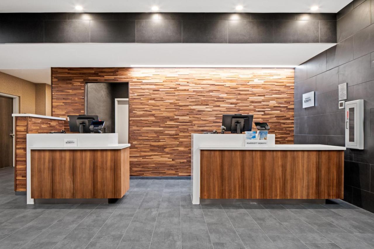 Courtyard By Marriott Houston Northeast Hotel Exterior photo