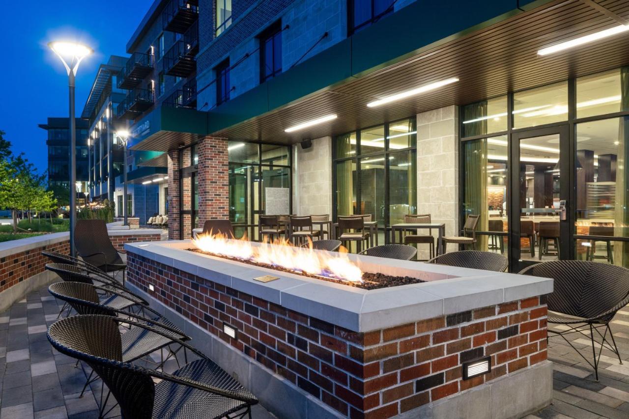 Courtyard By Marriott Houston Northeast Hotel Exterior photo