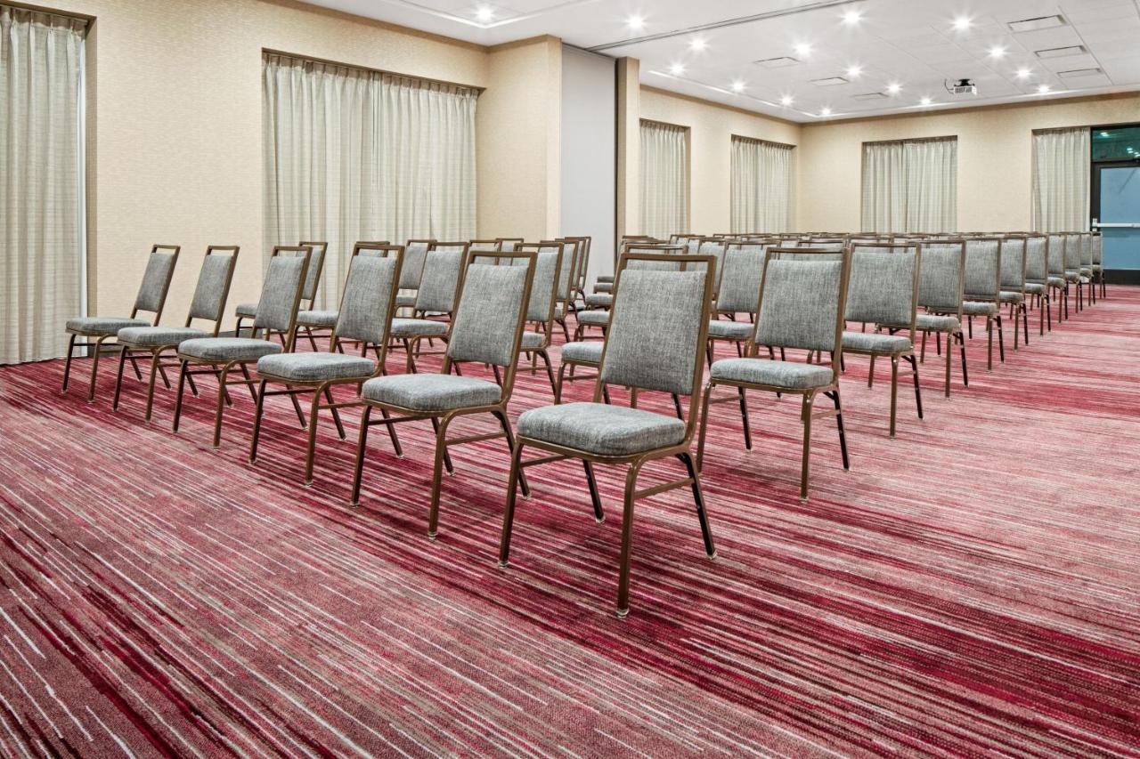 Courtyard By Marriott Houston Northeast Hotel Exterior photo
